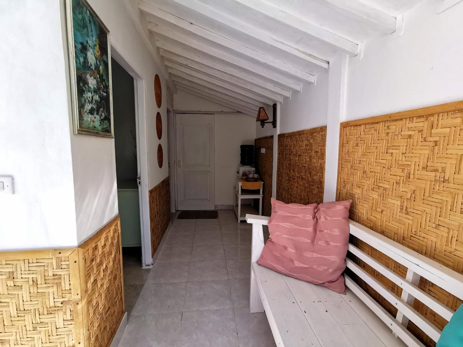 ギリ島 Exotic Houseヴィラ エクステリア 写真